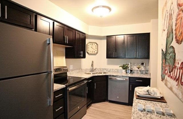 250 Chatham Way Unit A11 Gallery 2