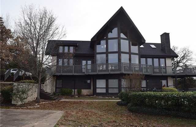 3733 Oakwood Drive - 3733 Oakwood Drive, Grapevine, TX 76051