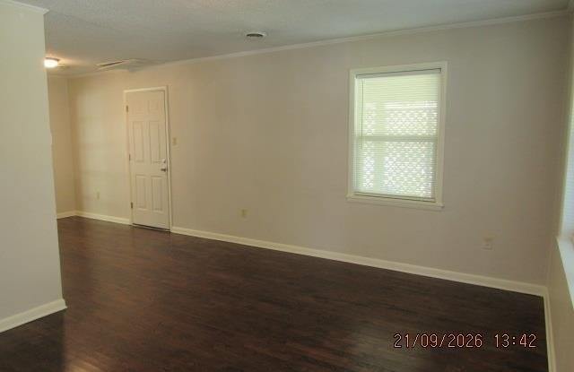 1315 Fairlane Drive Gallery 3