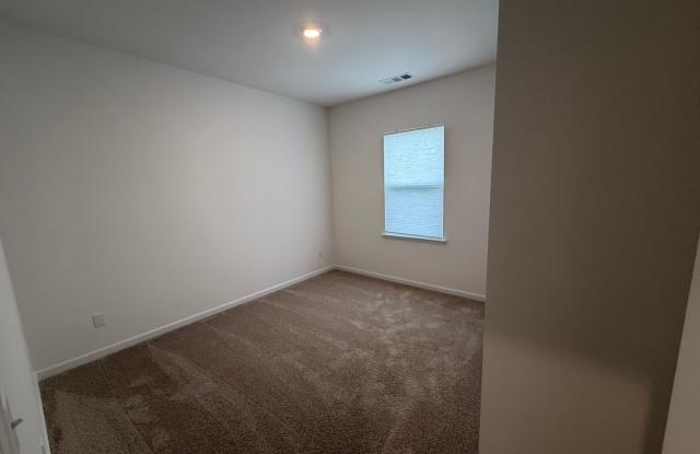 Beautiful 3 Bed 2 Bath New Construction Home in Shelbyville Gallery 4
