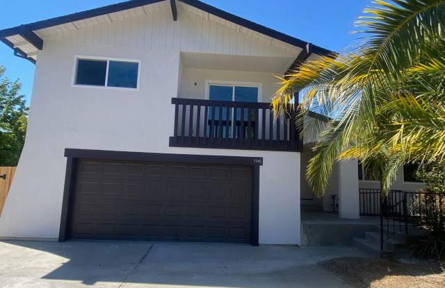 RECENTLY RENOVATED 4 BED, 2.5 BATH HOME ON CORNER LOT photos photos