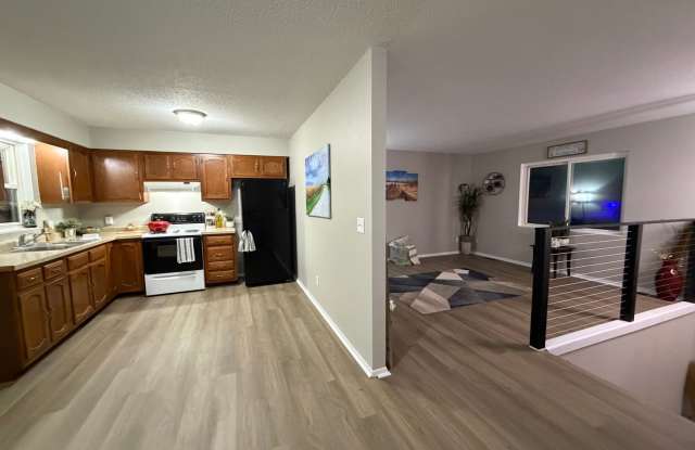 246-248 Grand Blvd. photos photos