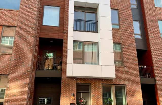 Stunning 3-Bed Townhome with Garage in Northern Liberties! Available mid-July! photos photos