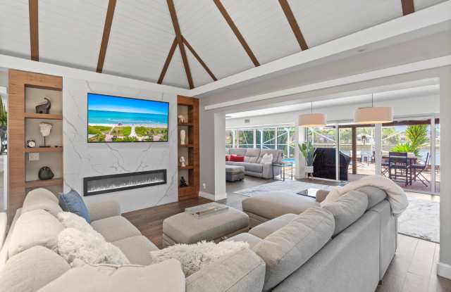 6106 ROYAL POINCIANA Lane Gallery 1