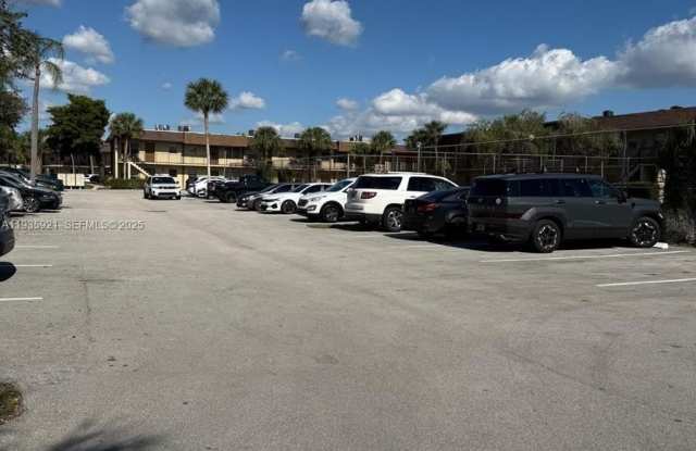 402 Lakeside Dr photos photos