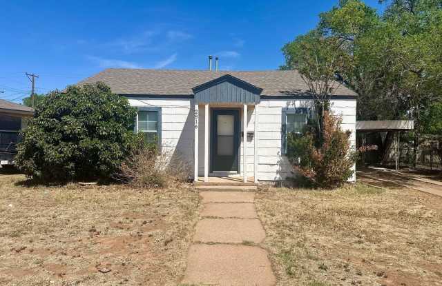 2816 40th Street photos photos