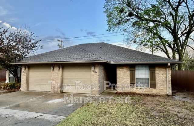 1400 South Mississippi Avenue photos photos