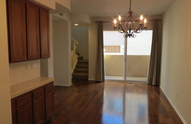 Rancho Coronado / Discovery Hills San Marcos Townhome- CSUSM Close photos photos