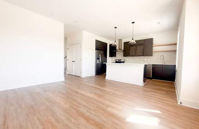 Luxury 4-Bedroom Home at Highbury | Resort-Style Amenities Gallery 3
