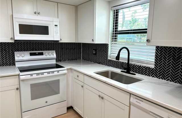 28180 Pine Haven photos photos