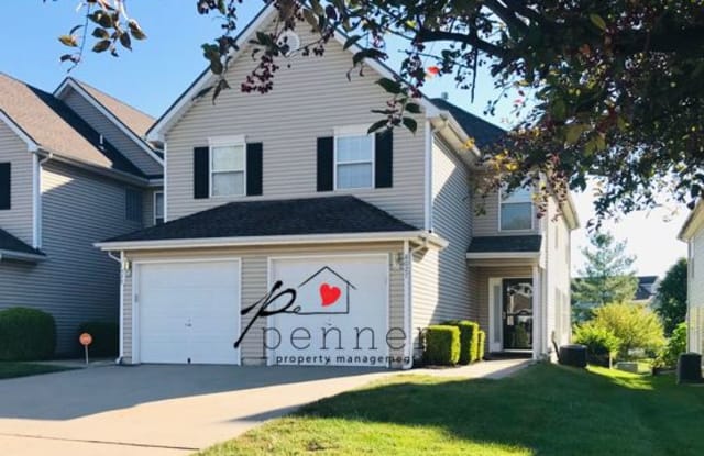 8027 Elmwood Ave - 8027 N Elmwood Ave, Kansas City, MO 64119