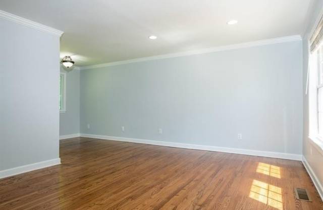 619 Seminole Place Gallery 3