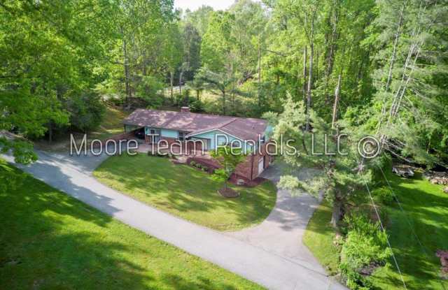 3/2 House W/ Basement Garage/Storage photos photos