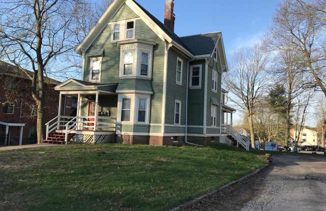 131 Pleasant Street photos photos