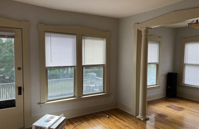 456 Wealthy St SE Apt 3 Gallery 2