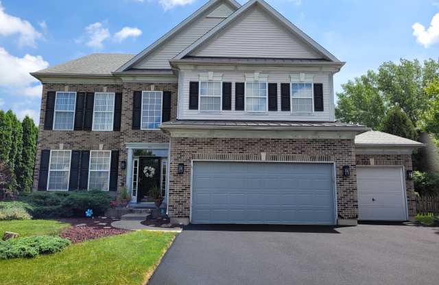 741 Regal Lane - 741 Regal Lane, Algonquin, IL 60102