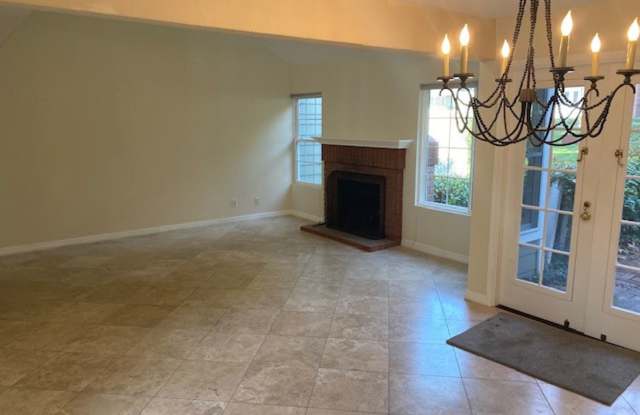 2702 HILLSIDE DRIVE Gallery 2