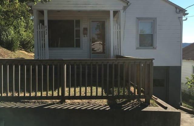 622 6th Street - 622 6th Street, Nitro, WV 25143