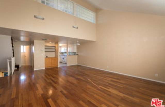 1914 11th Street Gallery 4