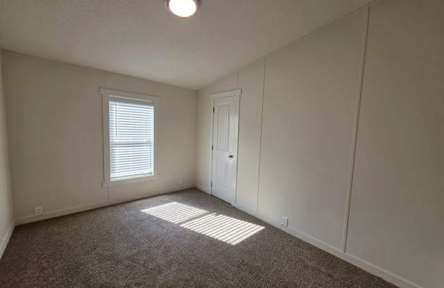 Beautifully Renovated Mobile Homes at Honeysuckle Mobile Home Park in Hayden, Idaho Gallery 2