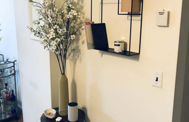 1880 Commonwealth Ave. photos photos