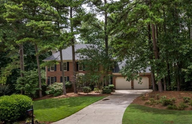 305 S TALBOT Court - 305 S Talbot Ct, Roswell, GA 30076