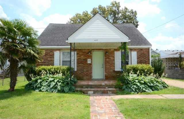 Beautiful beach home located in the highly desirable Shadowlawn area just blocks from the oceanfront! photos photos