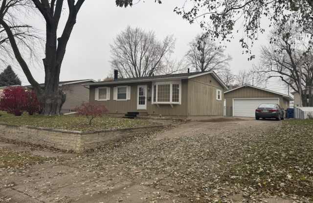 1868 KINGS Drive photos photos