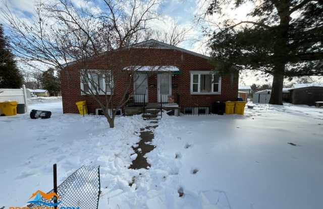 1000 Linda Lee Drive - 1000B photos photos