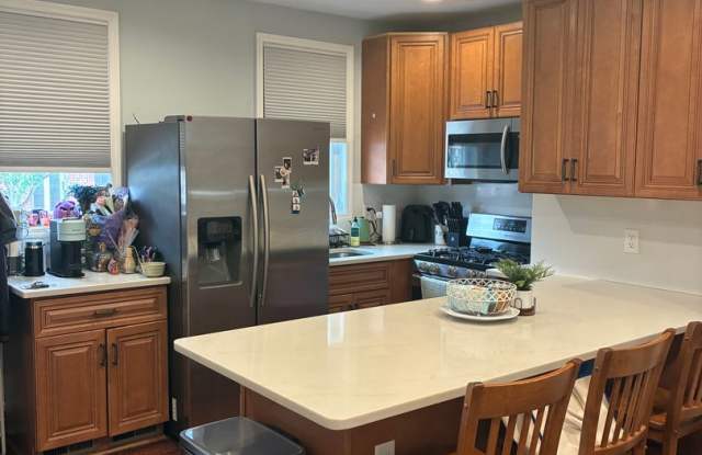Nice 1 Bedroom in Trendy Lawrenceville Gallery 4
