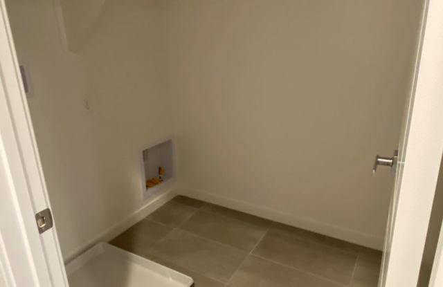 28655 Solana Court Gallery 4