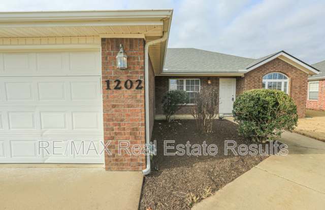 1202 SW Cabriolet St photos photos