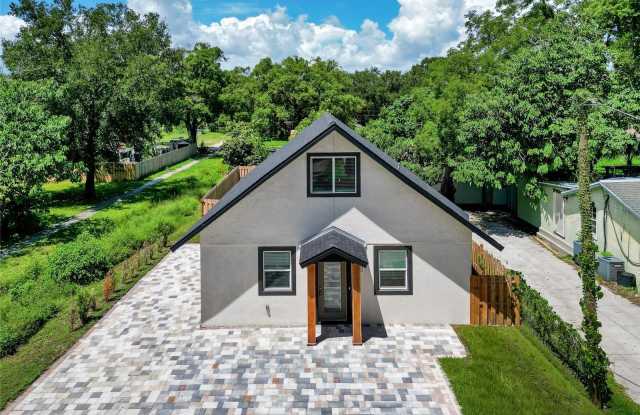 600 N LAKEWOOD AVENUE photos photos