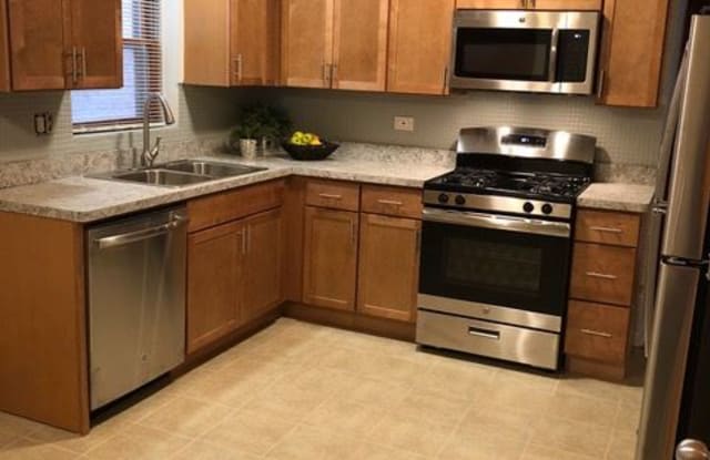 8614 W Berwyn Ave 1S - 8614 W Berwyn Ave, Chicago, IL 60656