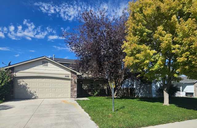 Move in Special! 3 Bedroom House in Caldwell - Short term lease Gallery 1