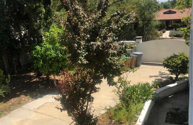 1033 Pomello Drive Gallery 3