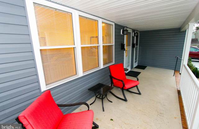 319 WEST Circle unit: B photos photos