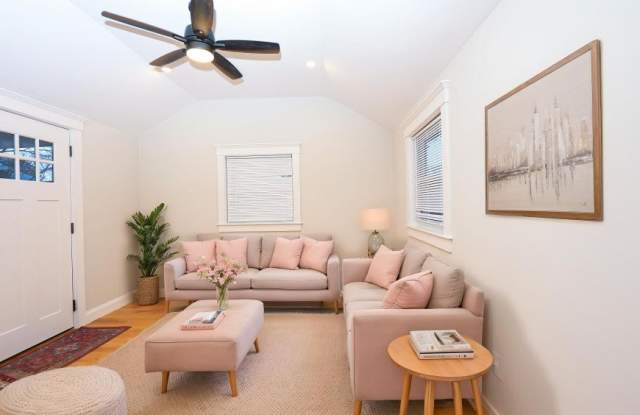 85 Oak St. photos photos