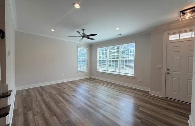 1728 Westfall Street Gallery 4