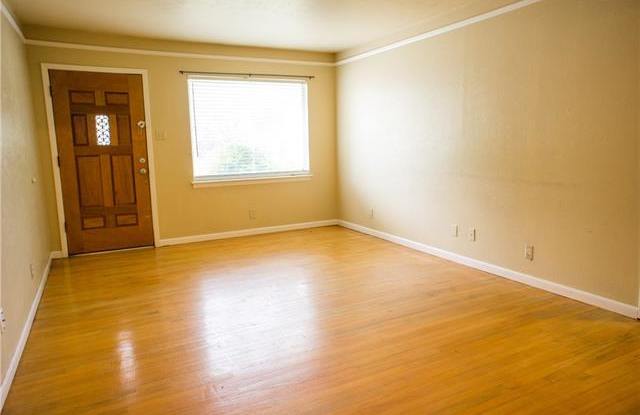 7308 Oakland Lane Gallery 2