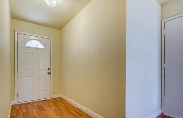529 Hanover Drive Gallery 2