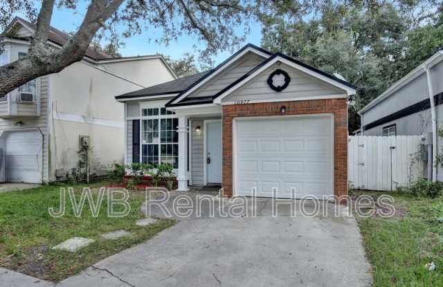 10977 Traci Lynn Dr - 10977 Traci Lynn Drive, Jacksonville, FL 32218