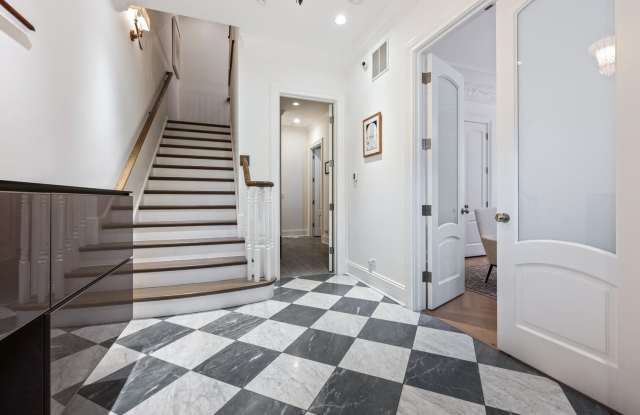 441 W Deming Place Gallery 3
