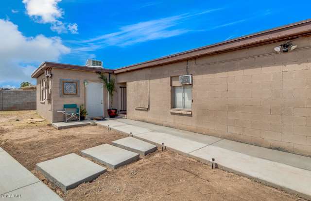 3719 W CATALINA Drive Gallery 3
