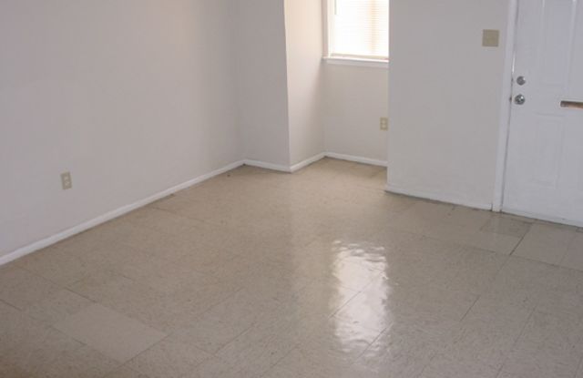 1600 Habersham Street Unit 20 photos photos