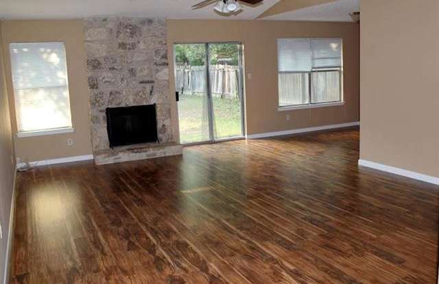 4707 Adelphi LN Gallery 2