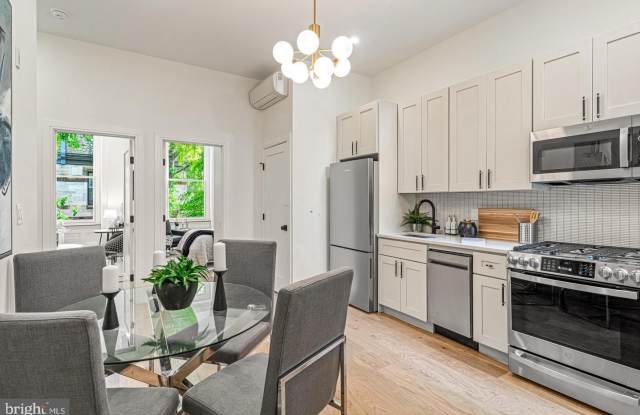 2303 DELANCEY Place Gallery 1