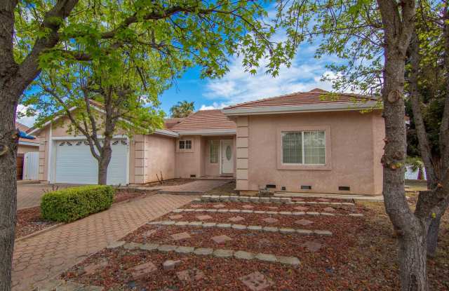 Lake California Home for Rent | Gated Community, Lake Access, Pool & Tennis Courts photos photos