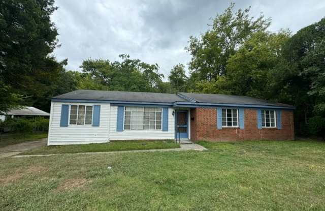 Adorable, Renovated 4/1 Family Home photos photos