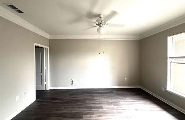 18046 VILLA CREEK Drive Gallery 3